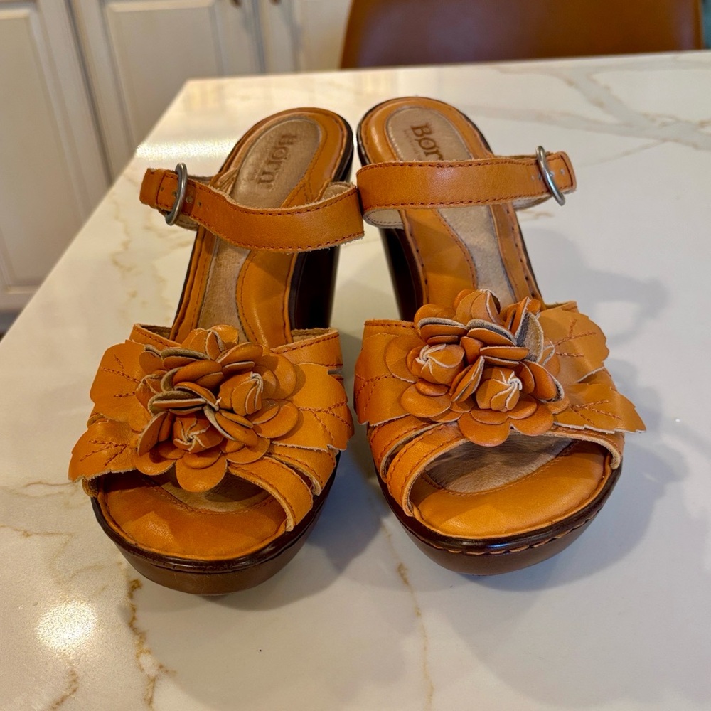 Born Orange Floral Women's Sandals